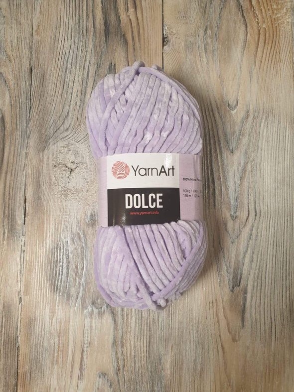 Yarn Art - Dolce 744