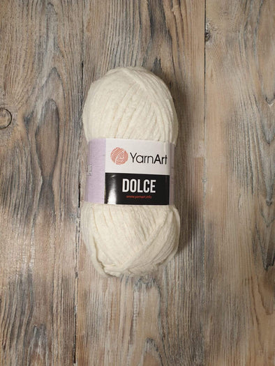 Yarn Art - Dolce 745